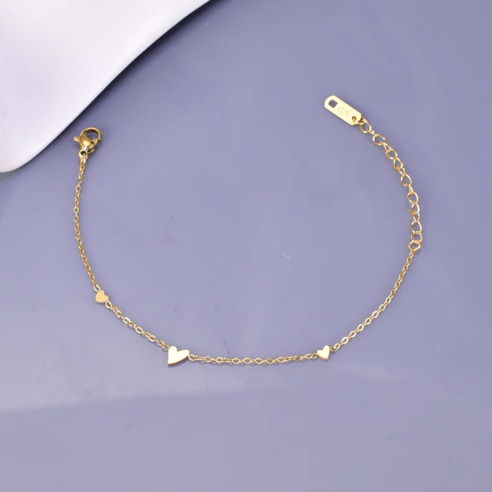 S11 sporadic and simple daily Stainless steel bracelet for women, light luxury, three small hearts, fashionable style