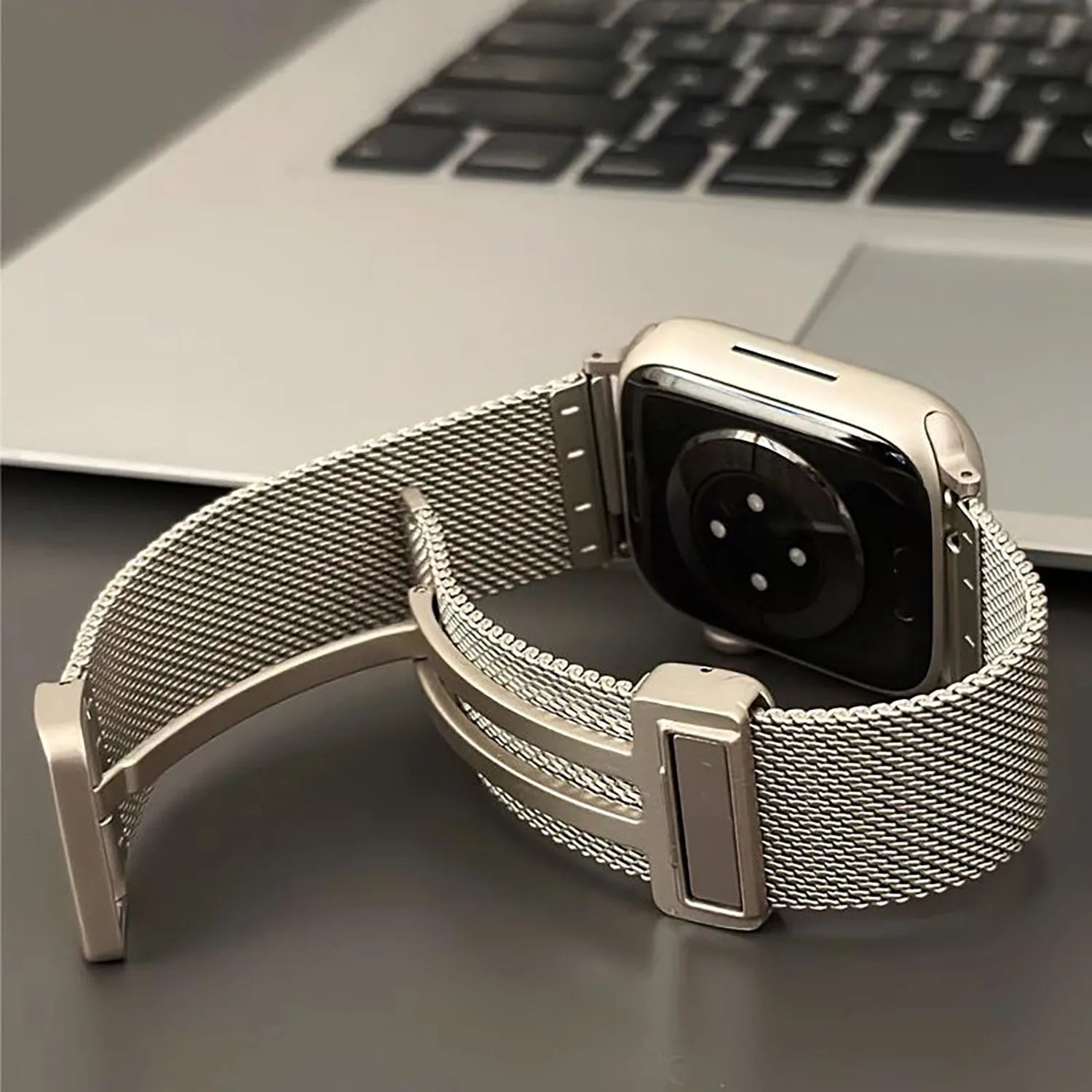 Magnetic Strap For Apple Watch Ultra 49mm Band 44mm 45mm 40mm 41mm 42mm 38mm Stainless Steel Bracelet iWatch Series 7 8 se 6 5 3