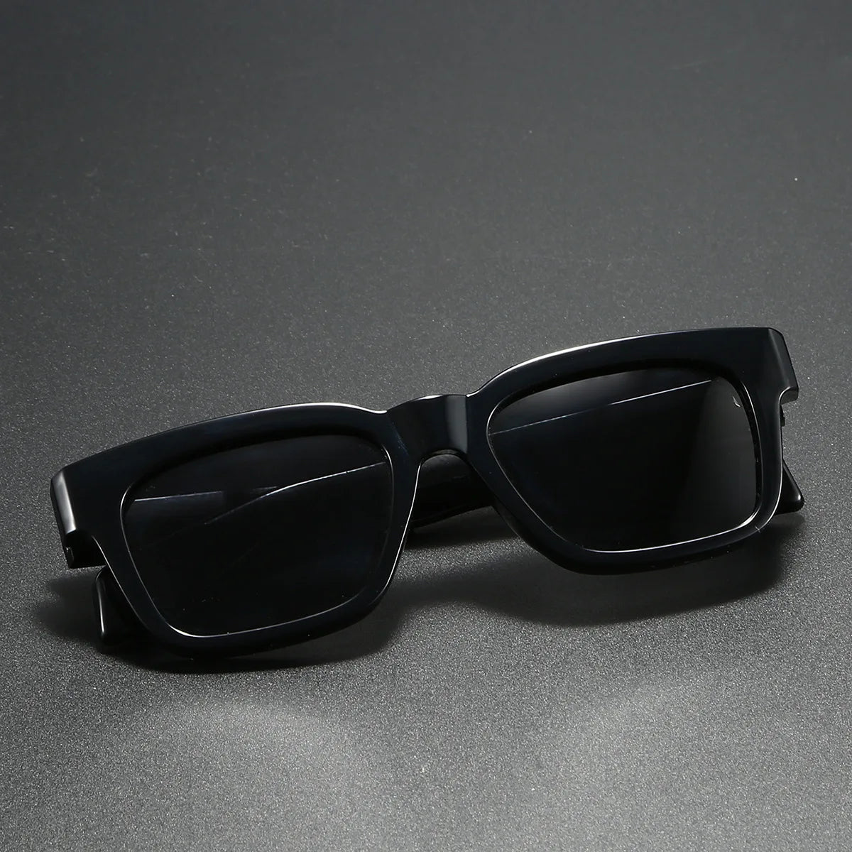 2025 Men Sunglasses Polarized Square Glasses for Driving Fishing Travel UV400 Fashoinable Sun Shades Metal Core Exquisite