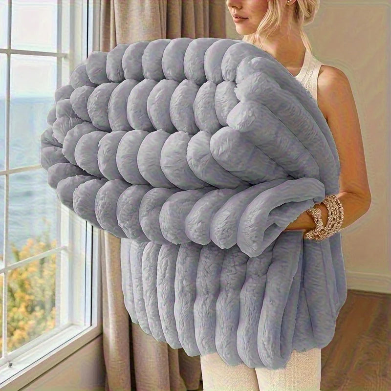 ROSEKIND Blankets 3 Size for Bed, 300GSM Soft & Warm Fleece Blanket, Decorative and Giftable Striped Blankets for Adult