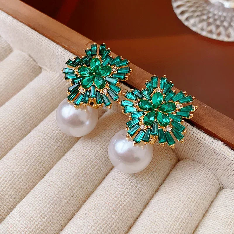 Light Luxury Imitation Pearl Earrings Women Fashion Zircon Crystal Earrings Snowflake Stud Earrings Jewelry For Party Wedding K-