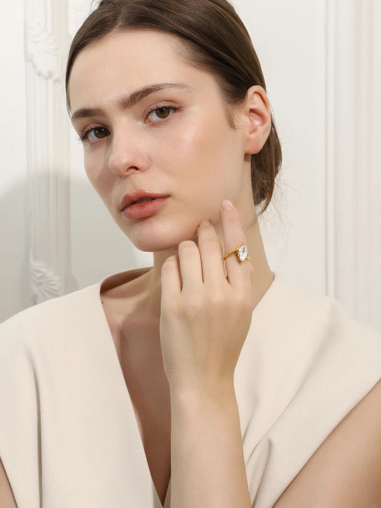 E.B.belle Stainless Steel Elegent Fashion Horse Eyes Oblique Ring Charm 18K Gold Plated Jewelry For Women's Gift