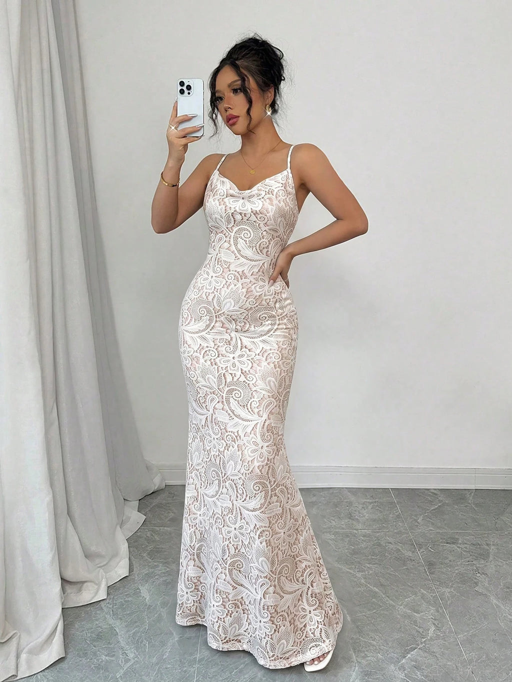 Elegant White Lace Print Slim-Fit Fishtail Dress, V-Neck Sleeveless Backless Tie-Waist Cocktail Dress