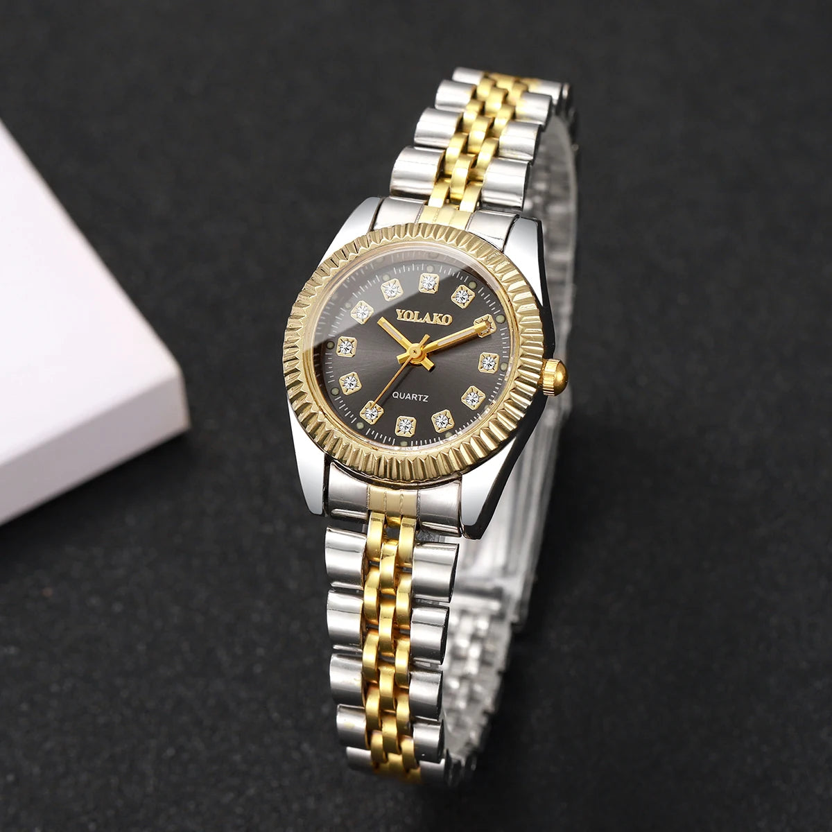 Luxury Rhinestone Women Watches Stainless Steel Band Quartz Wristwatch Clock Gift Relogio Feminino（Without Box）