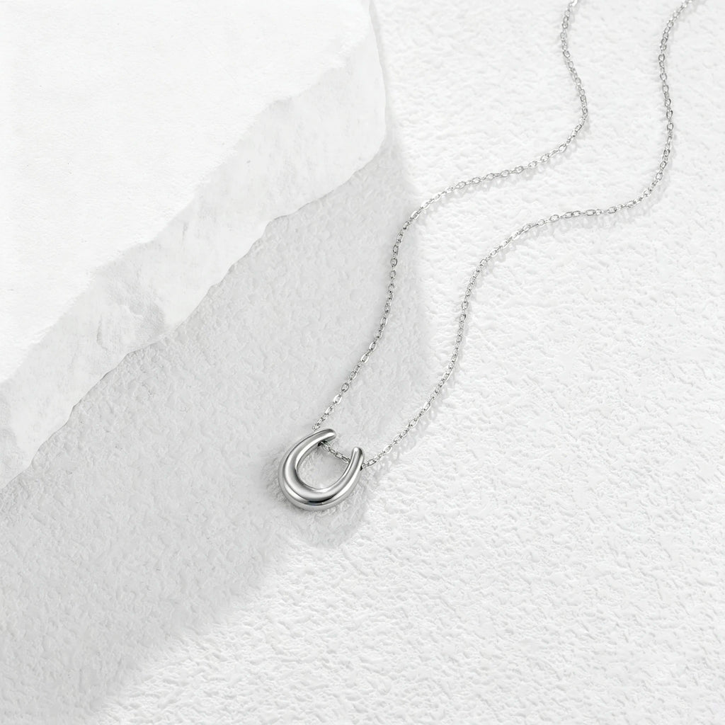 Skyrim Lucky Horseshoe U Shape Pendant Necklace Women Stainless Steel Gold Color Snake Chain Fashion Minimalist Jewelry Gift