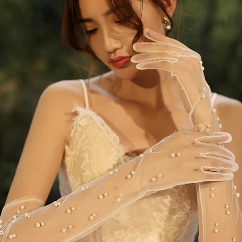 Long Thin Mesh Gloves Pearls Lace Gloves Summer Ruched Tulle Pearls Mittens Fingerless Gloves for Wedding Party Dress Costume