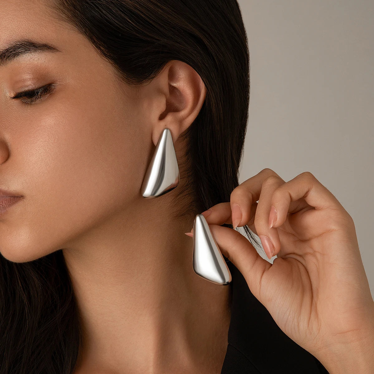 Ingemark Vintage Smooth Metal Triangle Stud Earrings Women Trend Goth Geometric Piercing Earrings Ear Jewelry Accessories Gift