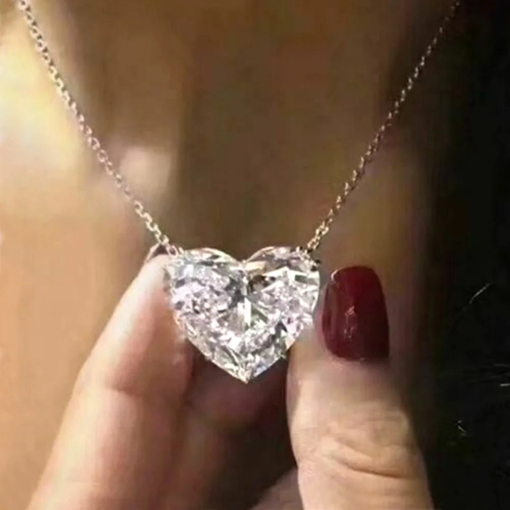 New Sweet Exquisite Heart Shape High Quality 5A Zircon Pendant Necklace for Women Daily Commute Fashion Collarbone Chain Jewelry
