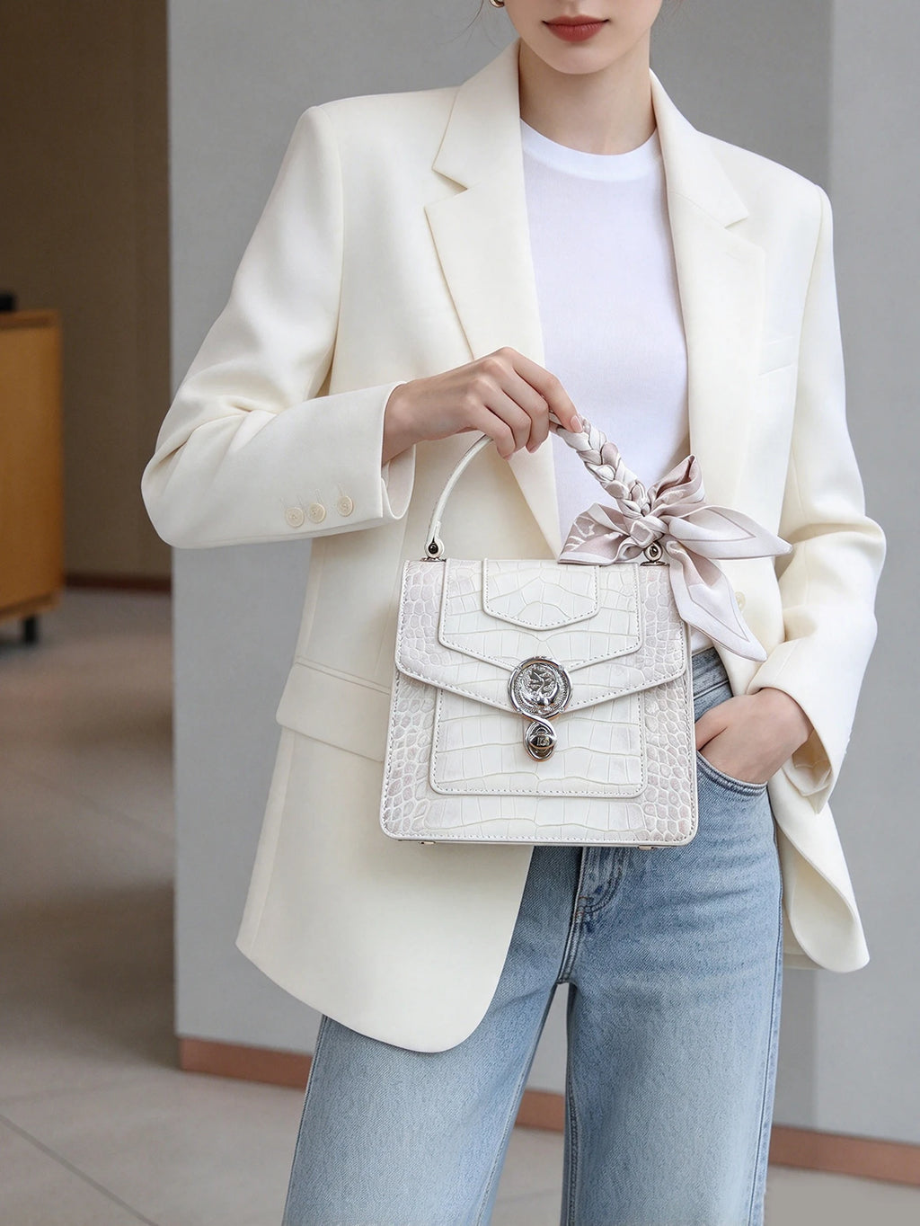 Luxury New Handbag 2026 Fashion niche Designer High-end Quality Elegant Ladies Handbag Shoulder Bag Small Square Bag