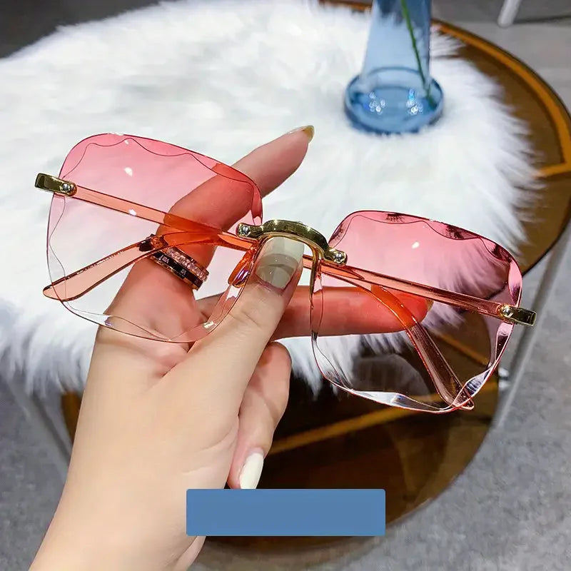 Square Rimless Sunglasses Women Luxury Brand Designer Summer Red Glasses Fashion Sun glasses For Men UV400 Shades Oculos