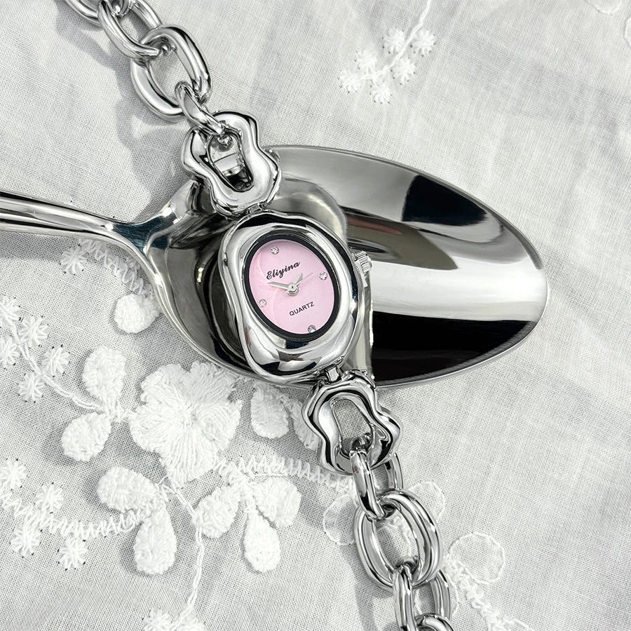 Retro Ladies Wristwatch Irregular Bracelet Design Fashionable Unique Cross-Border European And American Brand Watch