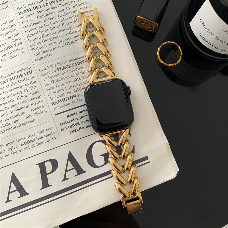 Luxury Love Heart Metal Bracelet For Apple Watch Ultra 49 42 40mm 44 41mm 45mm Band For iWatch 8 7 6 SE 4 5 2 3 Women Girl Strap
