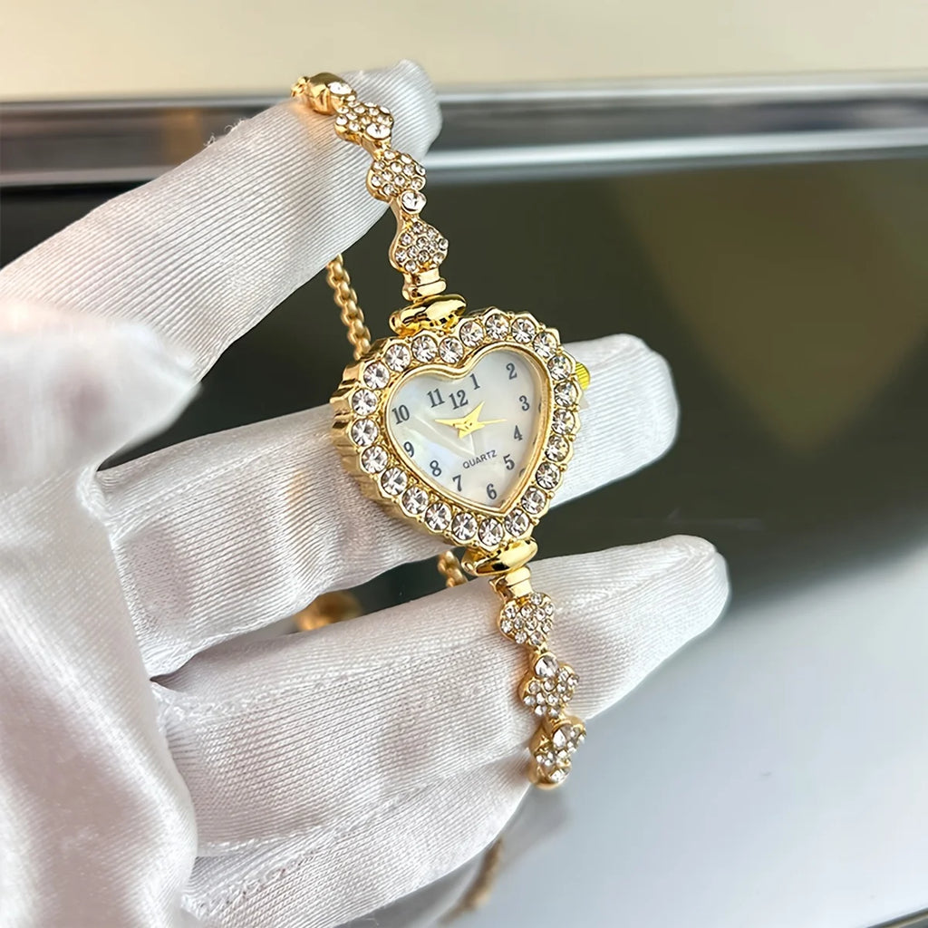 Women's Heart Rhinestone Watch with Sparkling Dial & Golden-Tone Alloy Band - Compact Quartz Wristwatch for Everyday Elegance