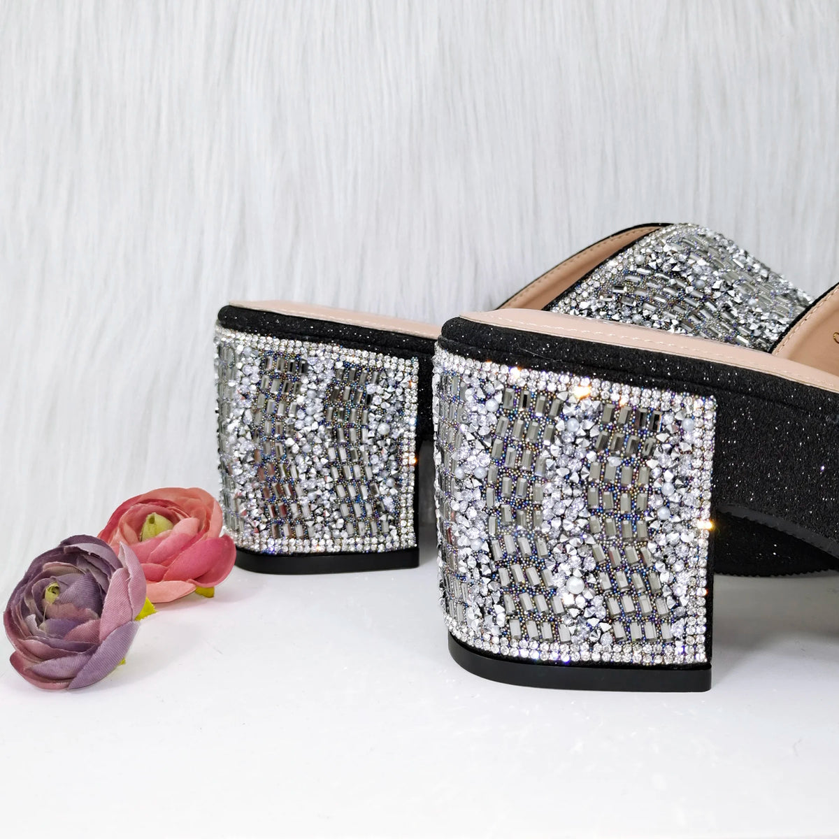 QSGFC Italian Design Fashion Crystal Fish Mouth High Heels Elegant, Exquisite, And Mature Women's Sandals And Square Bag Set
