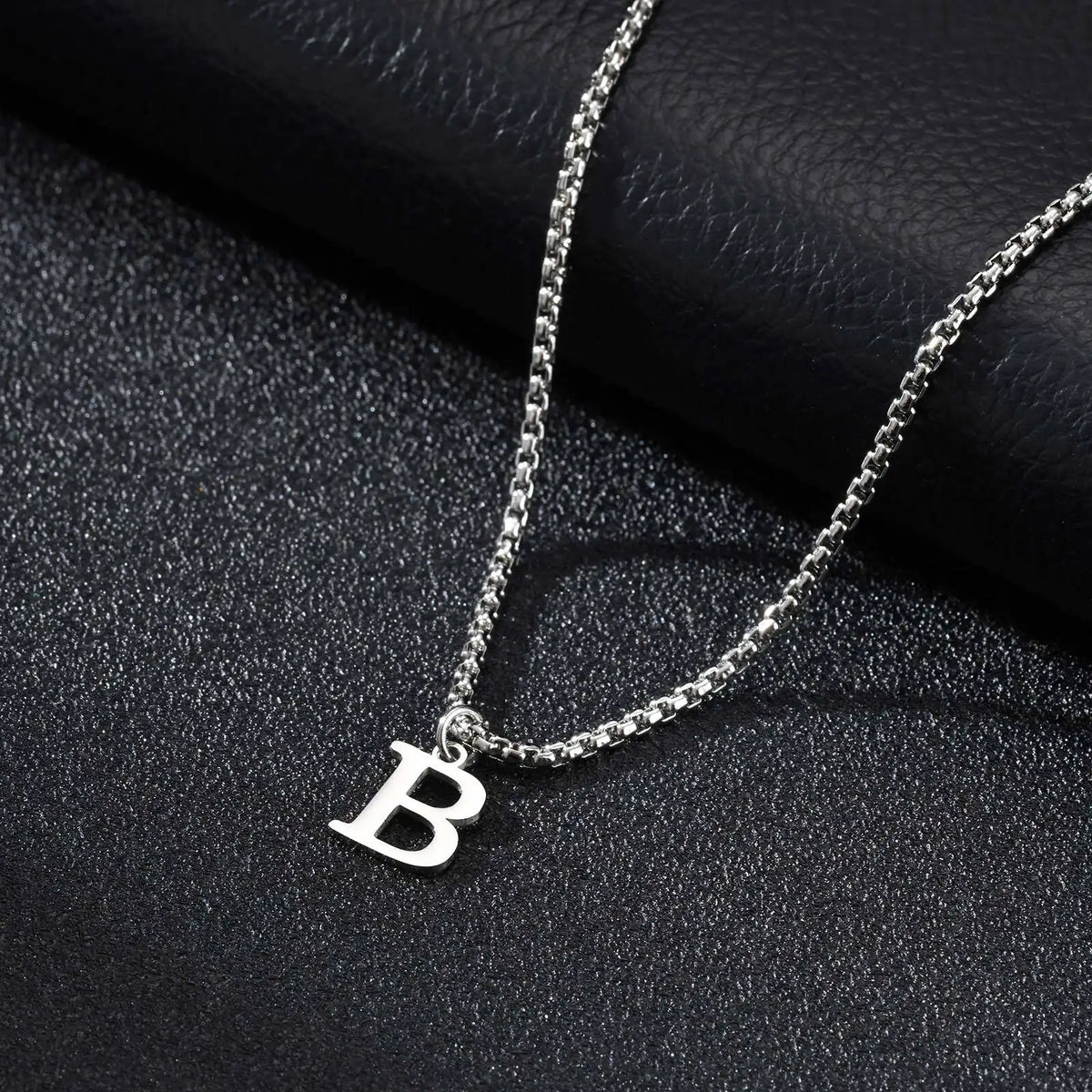 Vnox Simple A-Z Letter Necklace for Men, Waterproof Stainless Steel 26 Letters Pendant Necklace，Men’s Minimal Initial Necklace