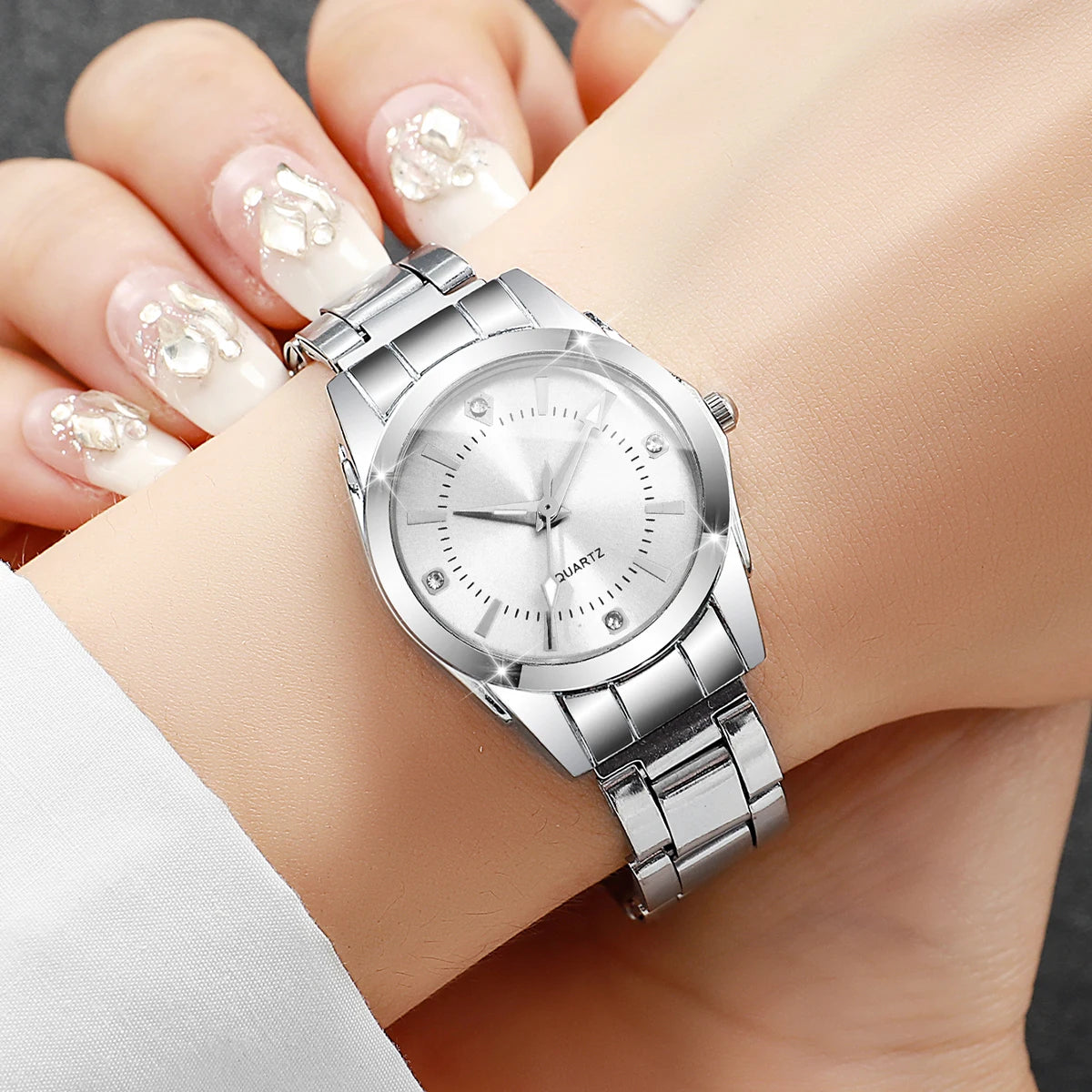 Fashion Rhinestone Women Watches Casual Quartz Wrist Watches For Ladies Clock Reloj Mujer（Without box）