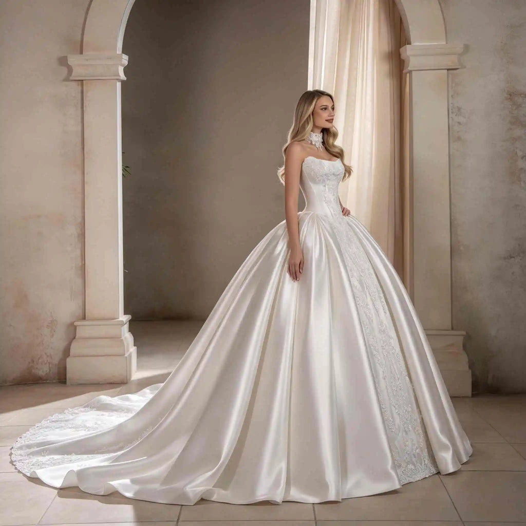 Customized Wedding Dress Sweetheart Neck Long Sleeve Lace Ball Gown Bridal Gown Floral Lace Appliques Chapel Train Wedding Dress