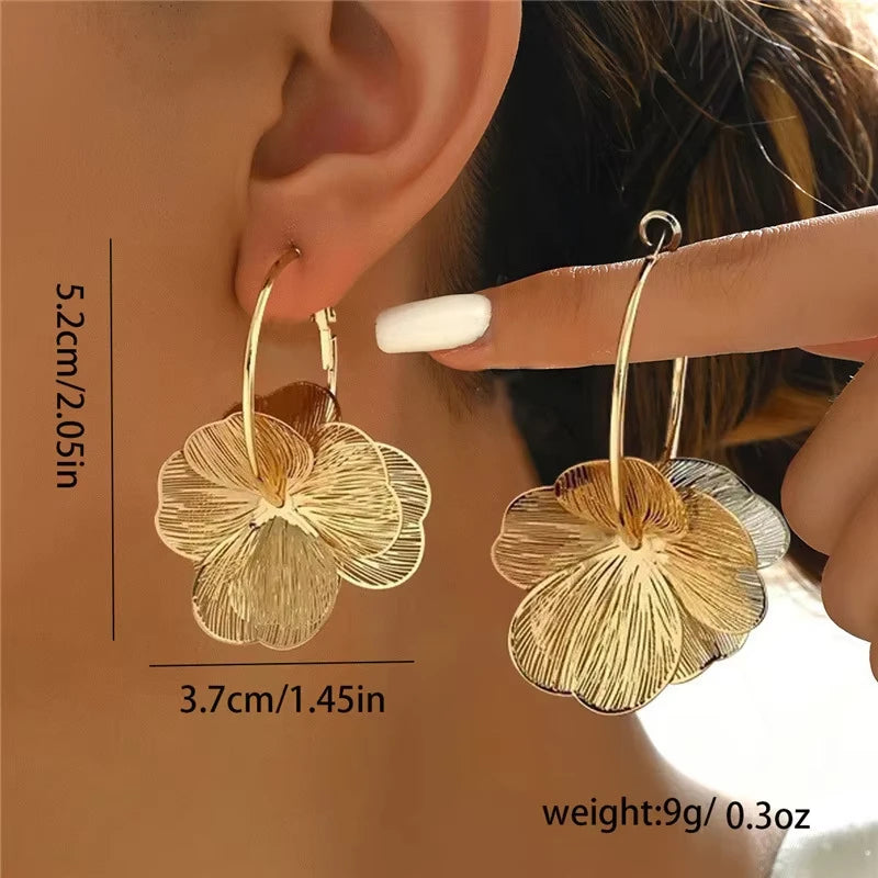 Exquisite Butterfly Flower Pendant Earrings Golden Vintage Earring Fashion Wedding Party Jewelry Accessories