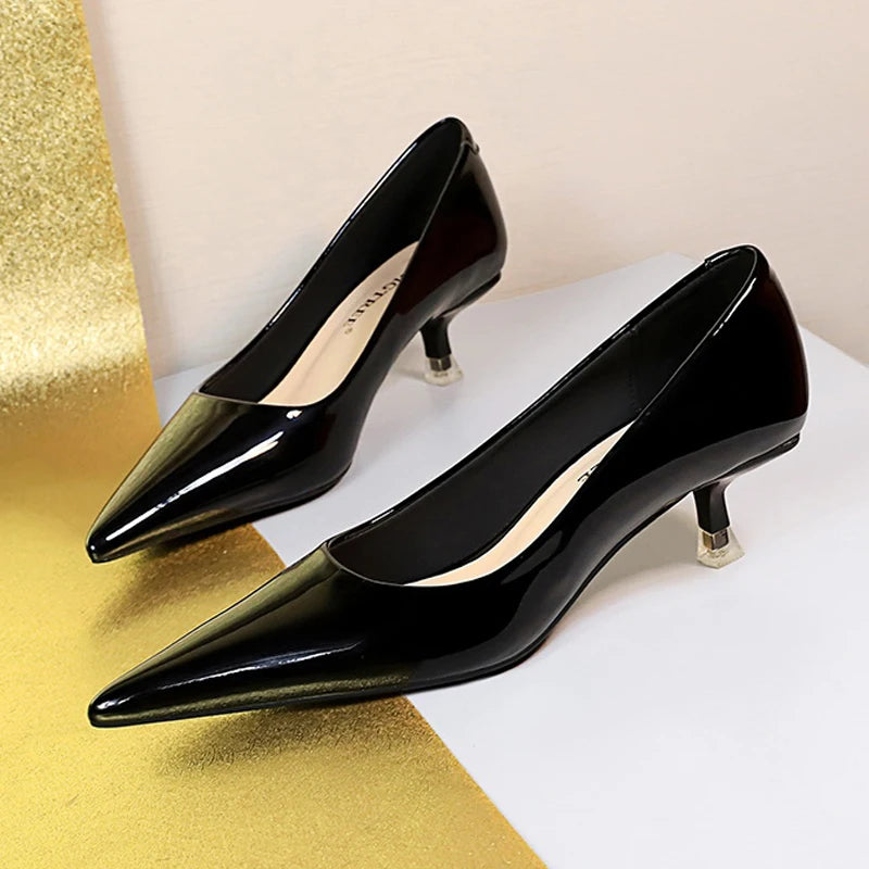 Patent Leather Mid Heel Women Shoes 2026 Spring New Kitten Heels 4.5 Cm Pointed Shoes Women Pumps Occupational OL Office Heels