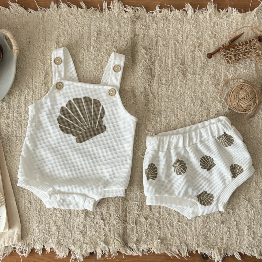 Summer New Baby Sleeveless Tops And Tight Waist Shorts 2 Pieces Suit Scallop Pattern Clothing Set Kids Clothes 0-18M