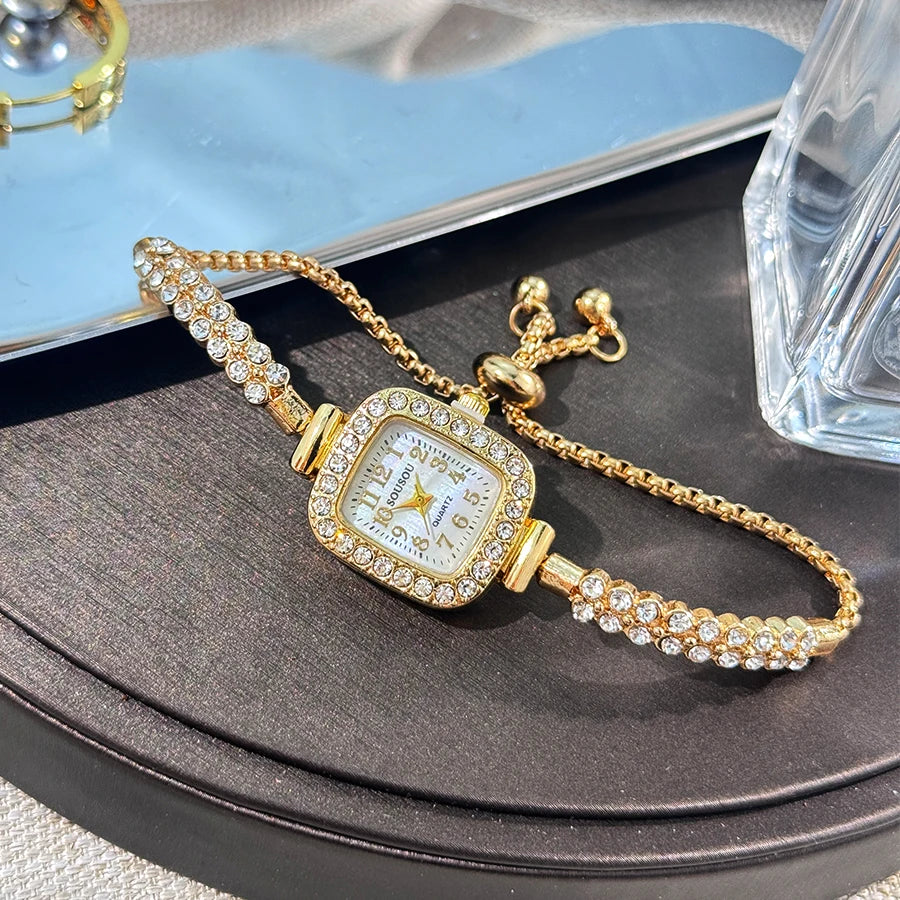 The new ladies' small square watch features a double-row diamond bracelet and Arabic numerals fashionable quartz watch