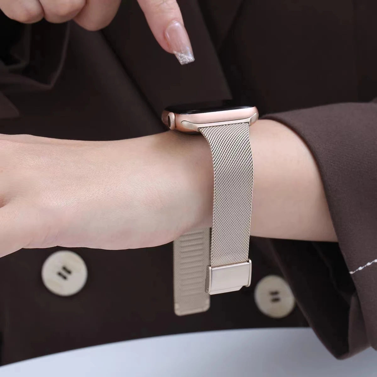 Milanese Strap for Apple Watch 44mm 40mm 45mm 41mm 46mm 42mm 38 49mm Metal Bracelet iWatch Series 11 10 Ultra 9 8 7 6 5 SE3 band