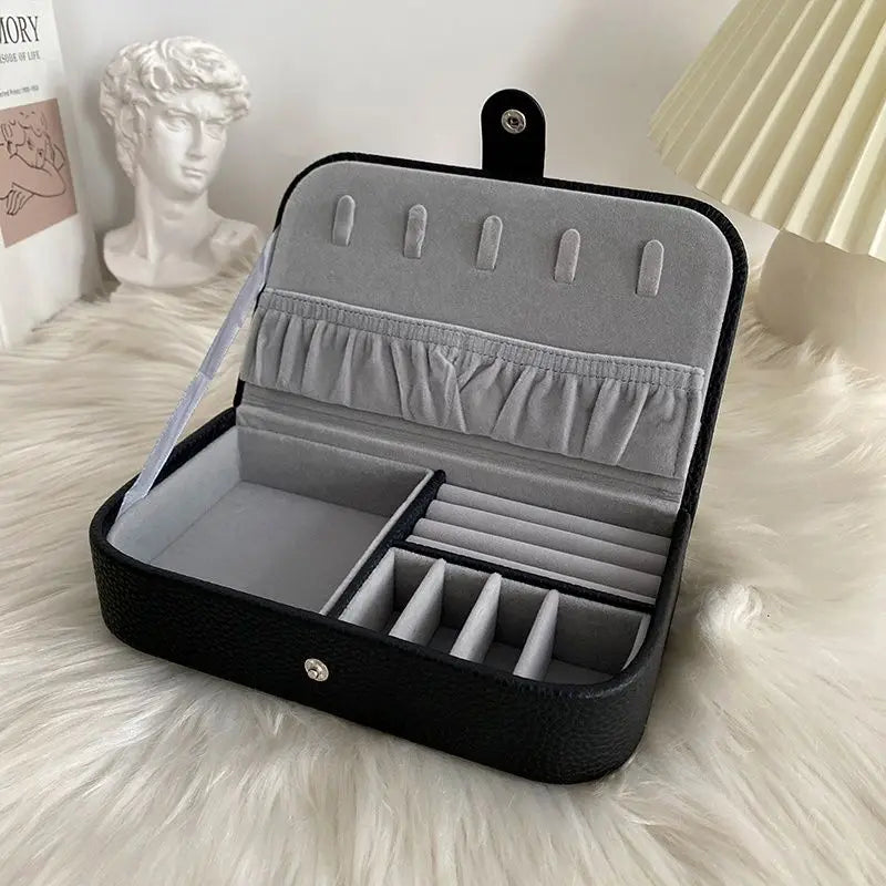 Portable Jewelry Box Jewelry Organizer Display Travel Jewelry Case Boxes Button Leather Storage Chenille Jewelers Joyero