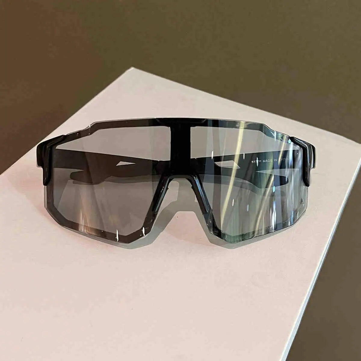 Cycling Sunglasses Large Frame UV400 Shades UV Protection Outdoor Sports Windproof Anti-Ultraviolet Hiking Climbing Goggles