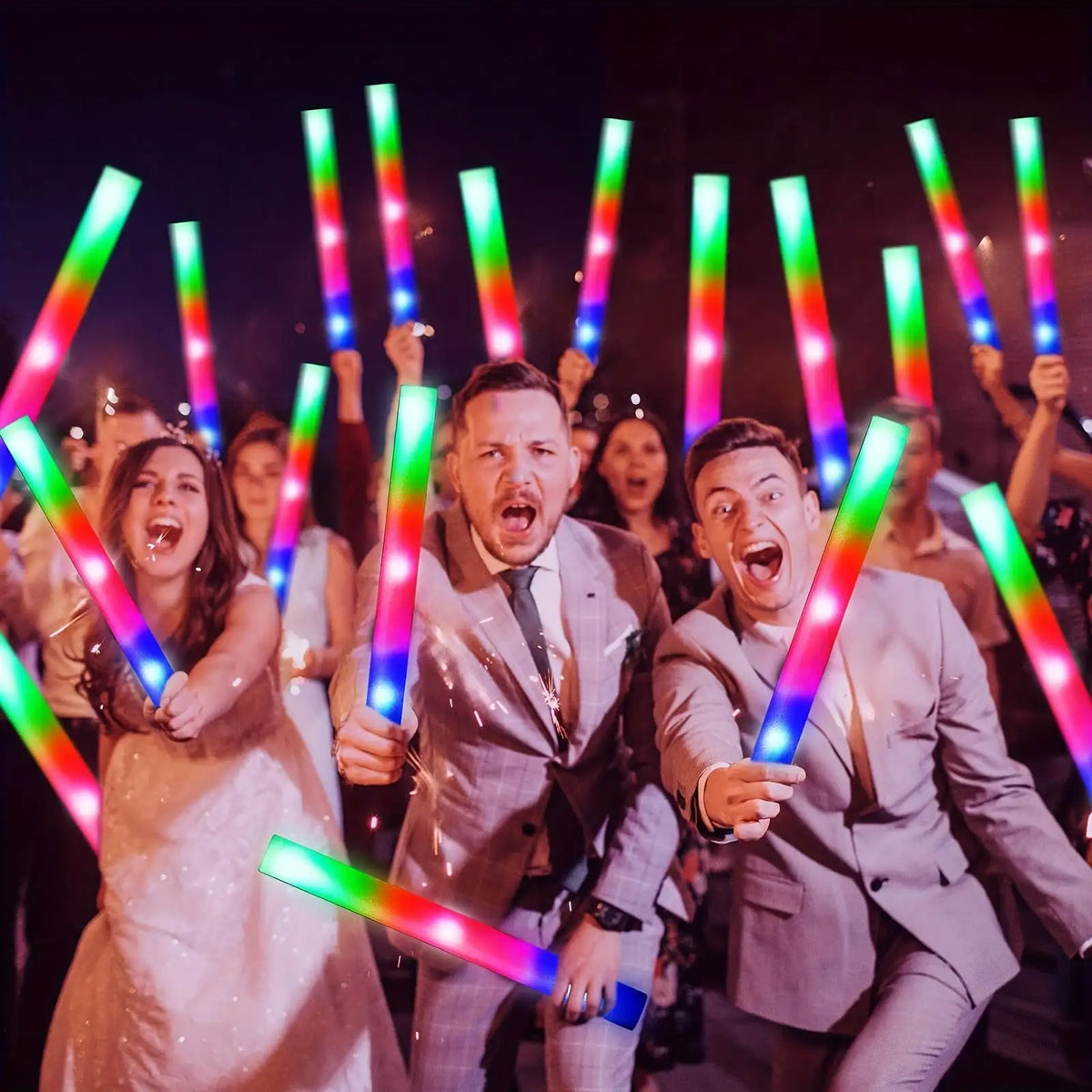 168 Pcs Glow In The Dark Party Supplies, Light Up Party Favors 12PCS LEDGlasses, 16PCs Foam Glow Sticks, 40PCs Finger Lights, 97pcs Glow Sticks ForWedding, Concert, Raves, Birthday Party Ring Gift For Halloween And ChristmasD
