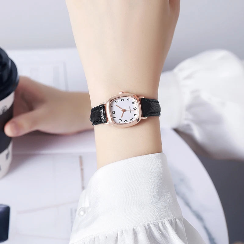 Elegant Women's Watch Minimalist Leather Strap Quartz Wristwatch Casual Dress Watches