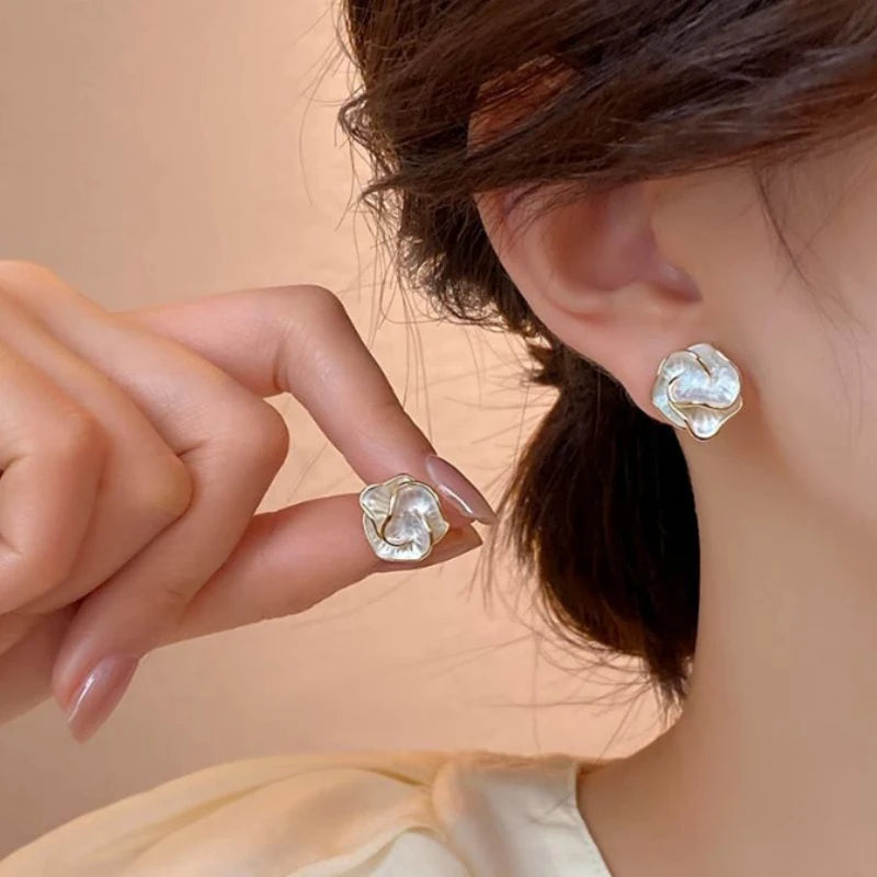 Delicate Camellia Stud Earring For Women Unique Flower Design Ear Stud Temperament White Earrings Daily Jewelry Gifts C