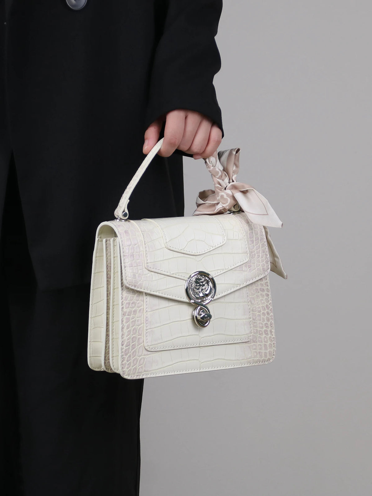 Luxury New Handbag 2026 Fashion niche Designer High-end Quality Elegant Ladies Handbag Shoulder Bag Small Square Bag