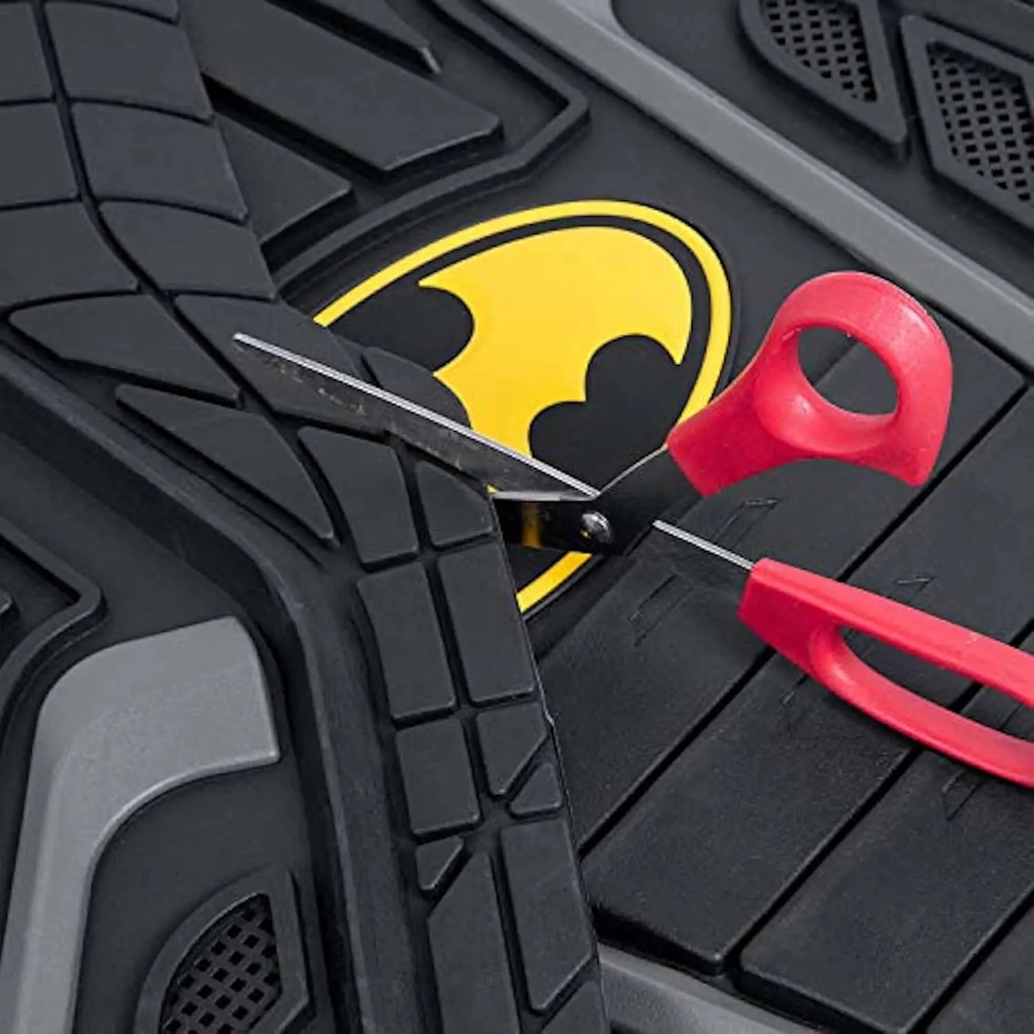 DC Comics Armored Batman Car Mats - Heavy Duty Rubber Floor Mats for All Weather, No-Slip Grip, Custom Fit - 2 Front Mats & 1