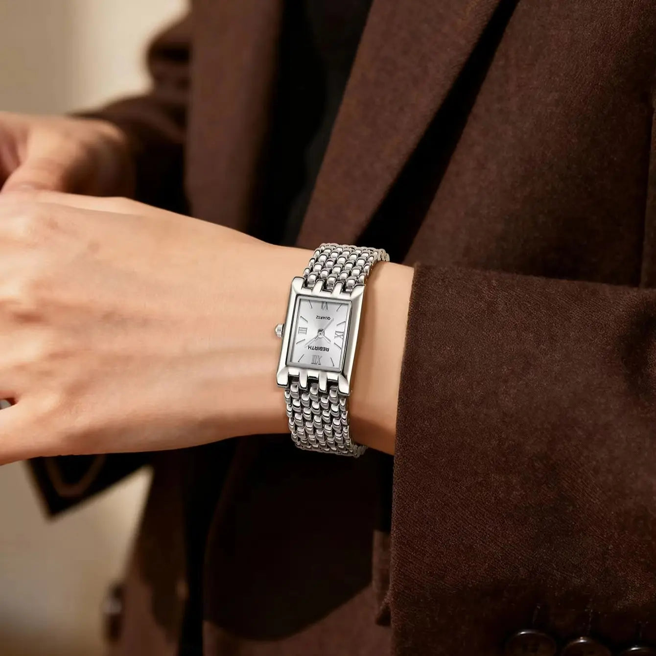 Fashionable, Simple, Light Luxury, Versatile Women's Watch Suitable for Daily Wear and Casual Style
