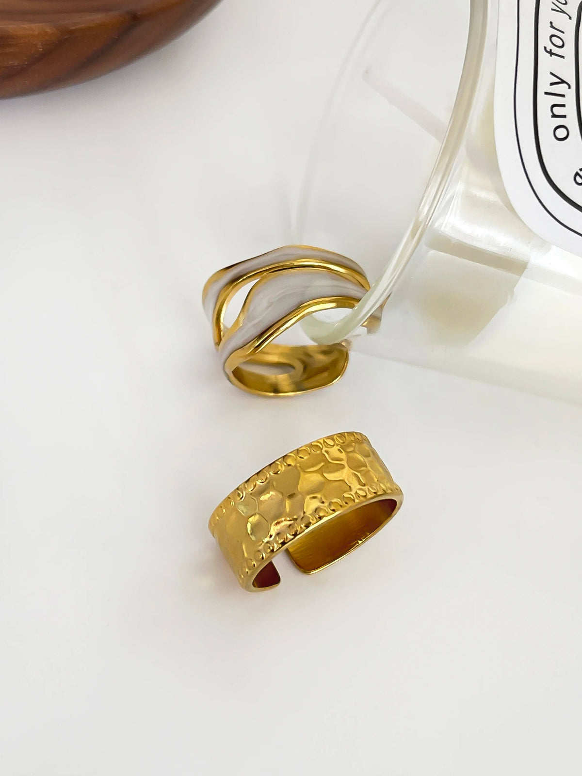 Peri'sbox Trendy Retro Double Enamel White Opening Rings for Women Stainless Steel Gold Plated Hammered Ring Adjustable Jewelry