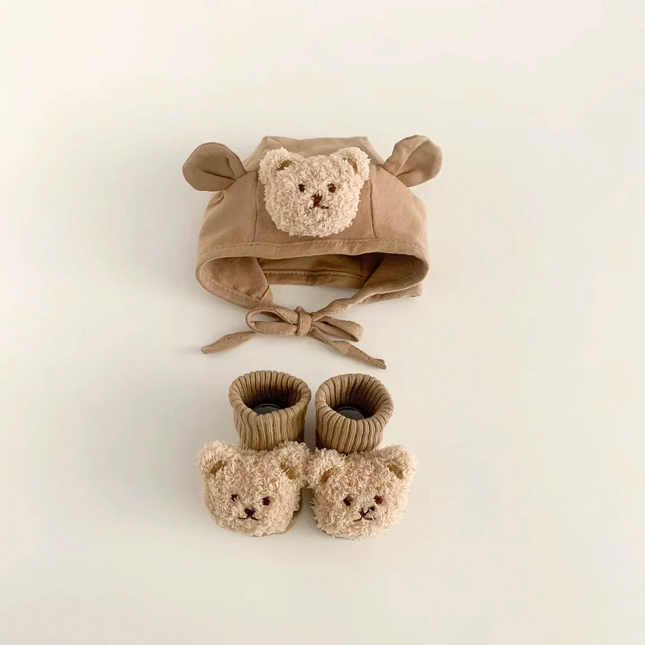2PCS/Set Cartoon Baby Hat Socks Cute Animal Doll Boy Girl Winter Knitted Pullover Hats Woolen Warm Newborn Short Socks Beanies