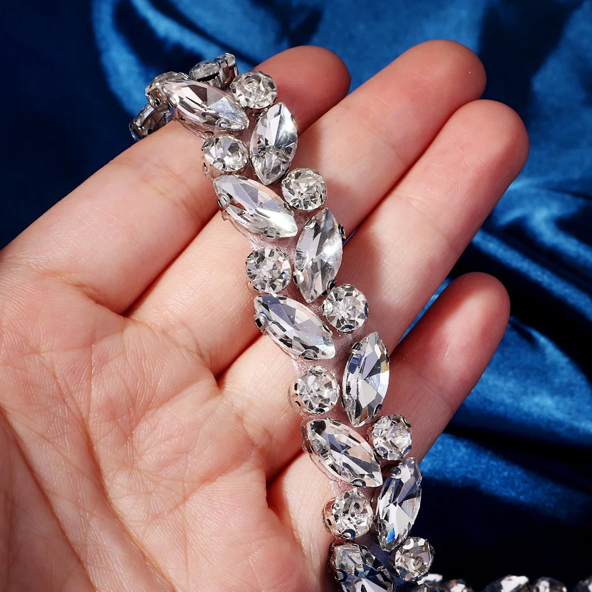 Luxury Crystal Belt Fashion Viscose Bride Belt Handmade Wedding Waist Chain For Women Sparkling Rhinestone Sash Accessories