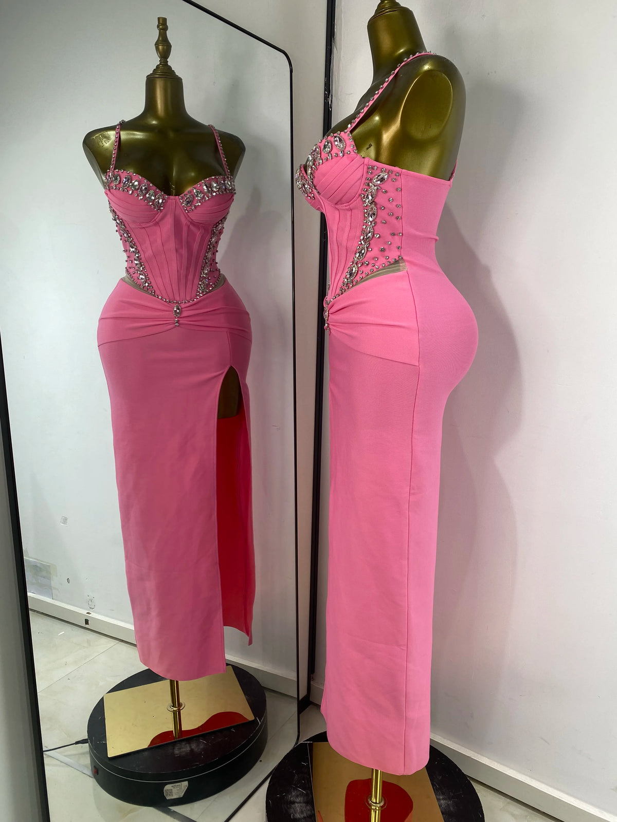 Women Luxury Pink Bandage Dress Spaghetti Strap V Neck Crystale Pleated Open Leg Long Birthday Celebrity Evening Party Dresses