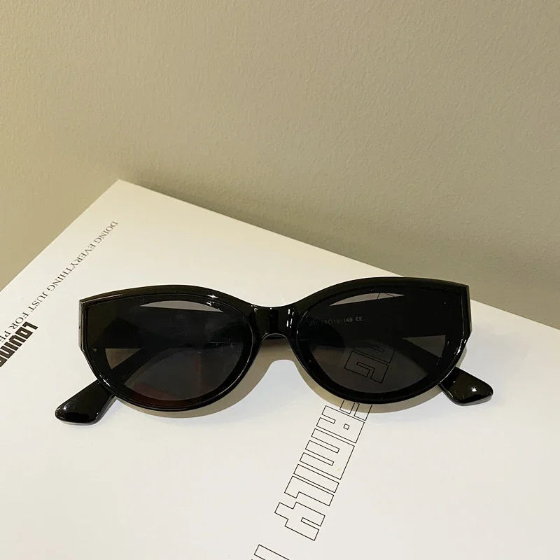 Vintage Cat Eye Sunglasses for Women Elliptic Square Oval Fashion Shades Trendy Female Outdoor Eyewear