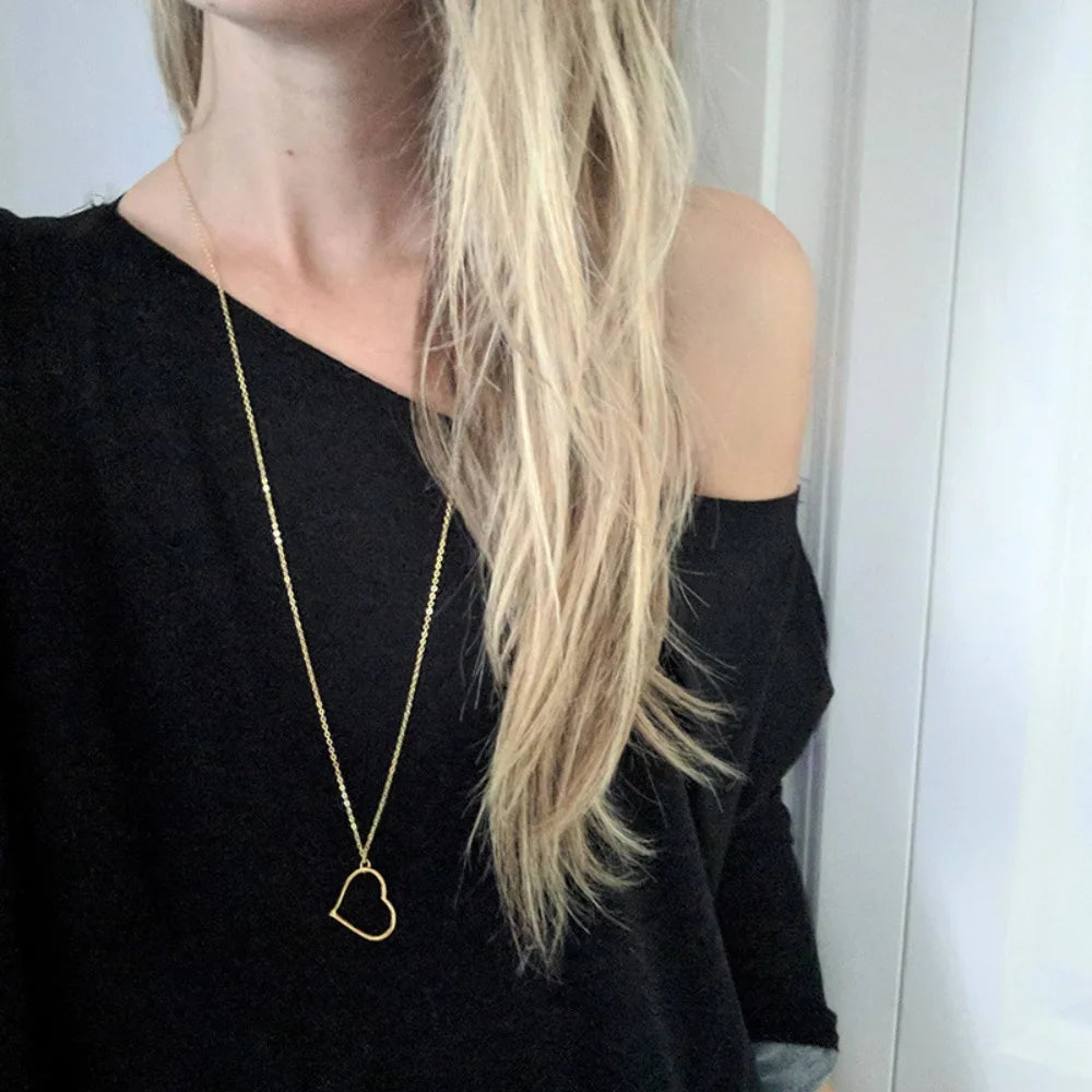 Simple Trend Style Hollow Pendant Necklace Long Necklace Female Light Luxury Niche Fashion Party New Heart Pendant Gift Jewelry