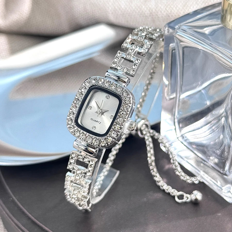 Cross-Border New Small Square Bracelet Pull Women's Watch Free Adjustment Square Chain Diamond Set Small Ladies Quartz Watch