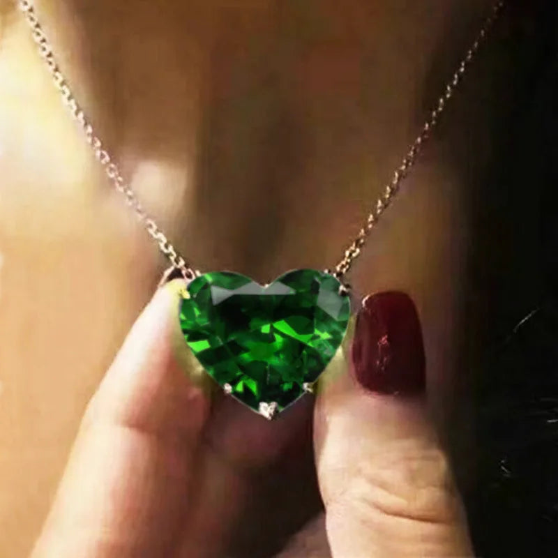 New Sweet Exquisite Heart Shape High Quality 5A Zircon Pendant Necklace for Women Daily Commute Fashion Collarbone Chain Jewelry