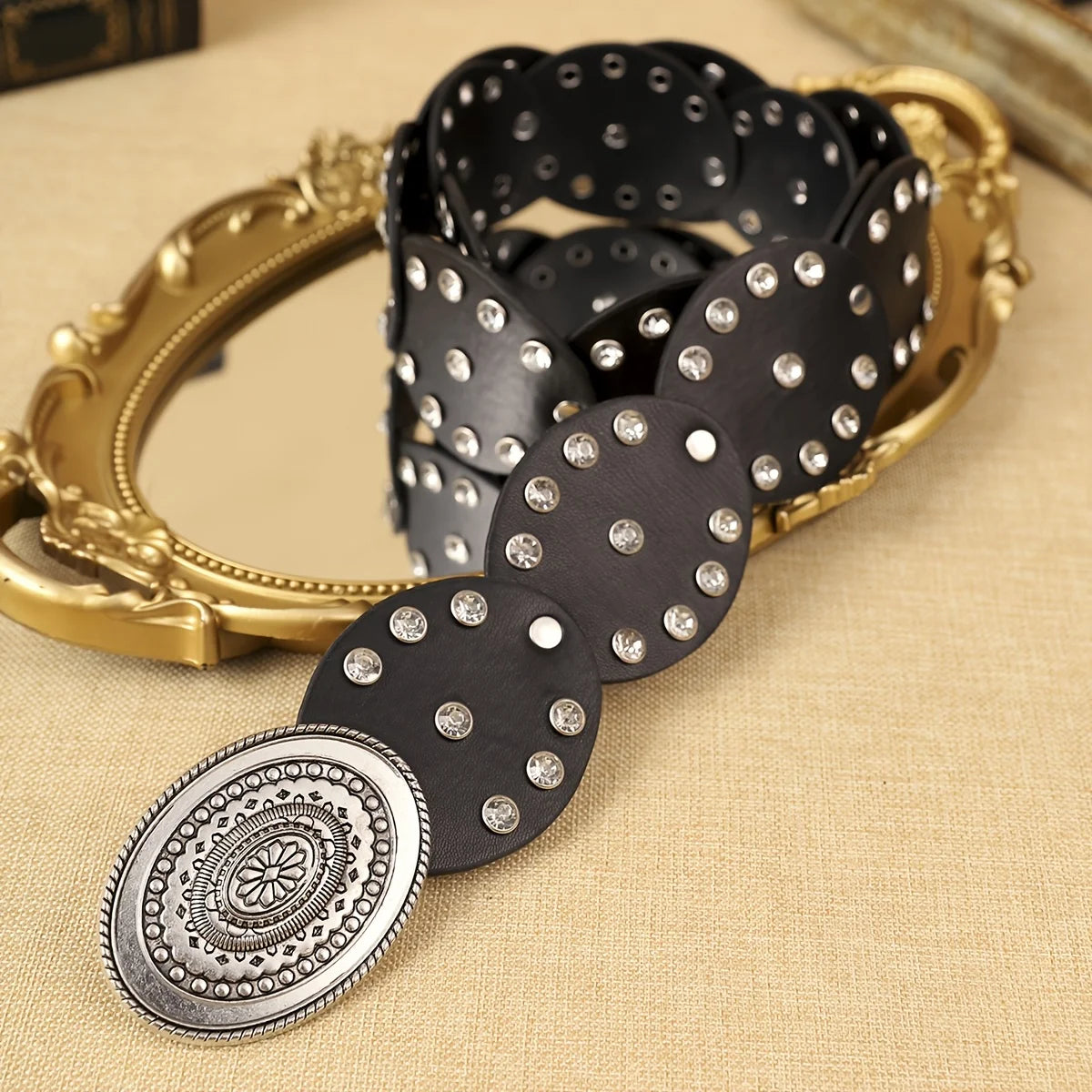 1 Piece of Women's Black Round Cake PU Belt with Bohemian Style Floral Buckle, the First Choice for Shopping