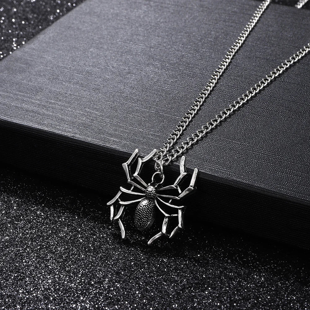 Punk Spider Necklace for Women Men Vintage Simulated Insect Charm Street Style Choker Necklace DIY Jewelry Party Gifts 2023