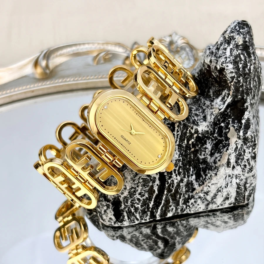 Designer Flat Oval Dial Double-F Chain Bracelet Fashion Watch for Women