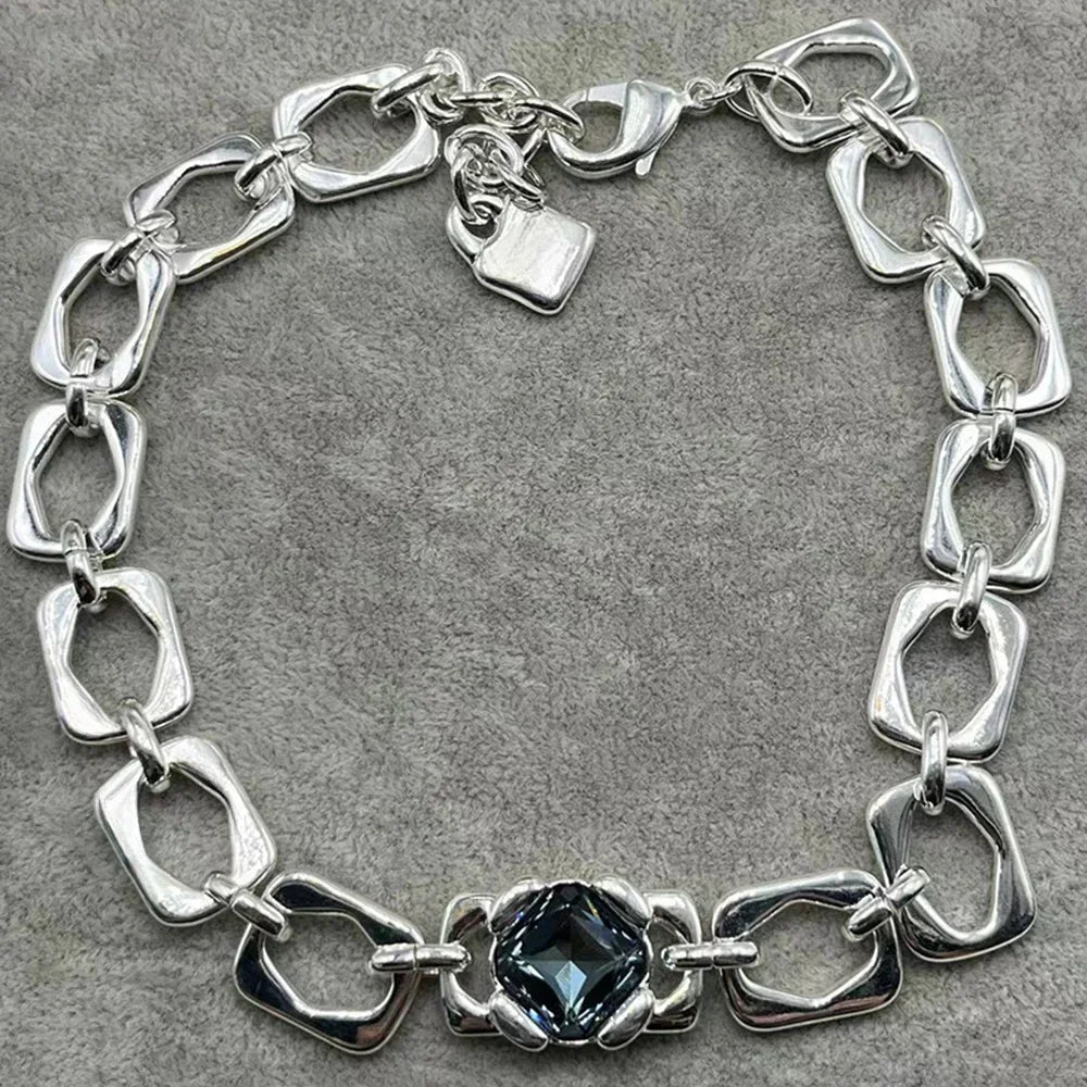 Summer New High-quality Classic Blue Crystal Chain Necklace, Women's Collarbone Chain Accessories, Gifts for Friends' Banquets