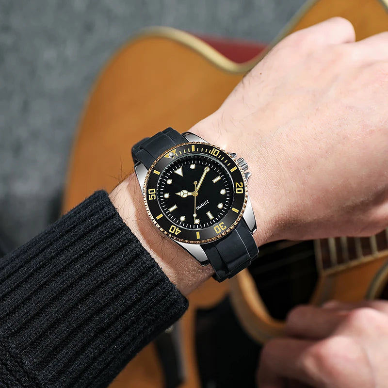 40mm Quartz Analog Watch with Quartz Movement No Logo Rotating Bezel Rubber Strap Unisex Wristwatch